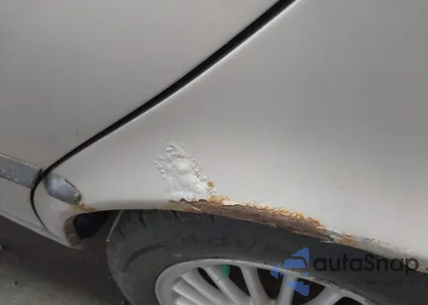 1995 Saab 900 Se z USA, uszkodzony, nr VIN YS3DF55V4S2027025